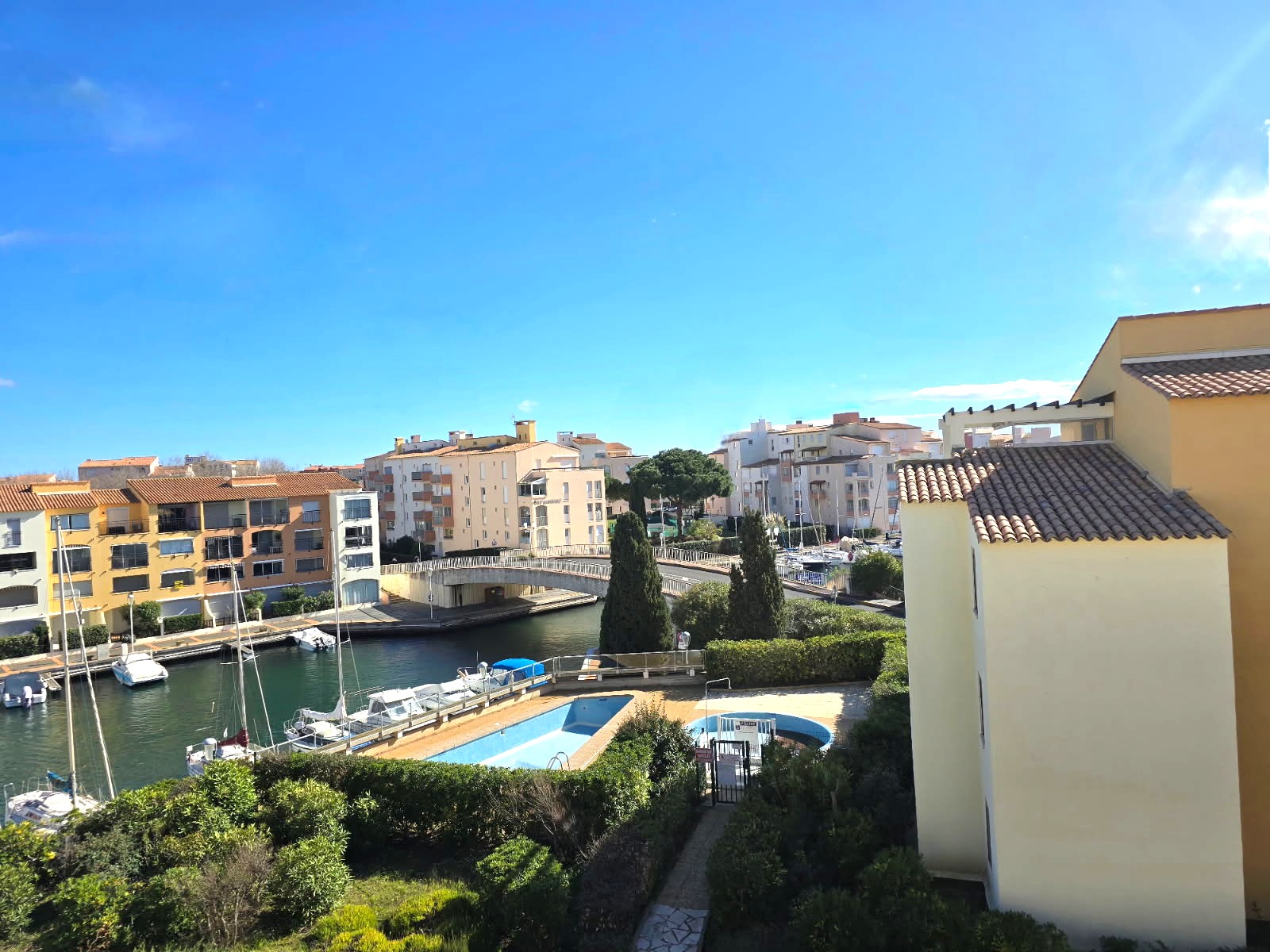 Lire la suite à propos de l’article appartement cap d’agde Ref 404